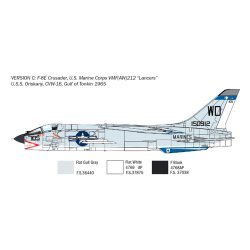 Italeri 1:72 F-8E Crusader - Modellflygplan