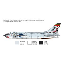 Italeri 1:72 F-8E Crusader - Modellflygplan