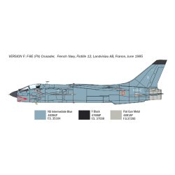 Italeri 1:72 F-8E Crusader - Modellflygplan