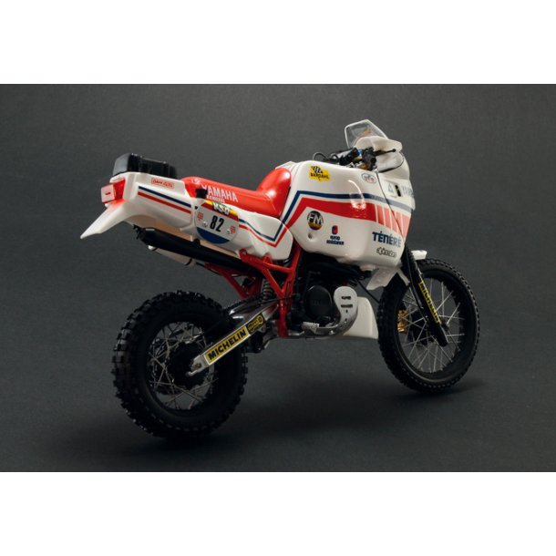 Italeri Yamaha Tenere 660 cc 1986 Paris Dakar - 1:9