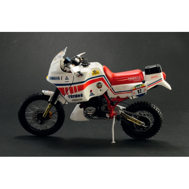Italeri Yamaha Tenere 660 cc 1986 Paris Dakar - 1:9
