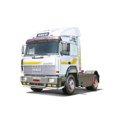 Italeri 1:24 Iveco Turbostar 190.48 Special - Modellastbil