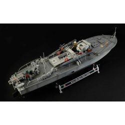 Italeri 1:35 M.A.S 563/568 m. bestning - Modelskib