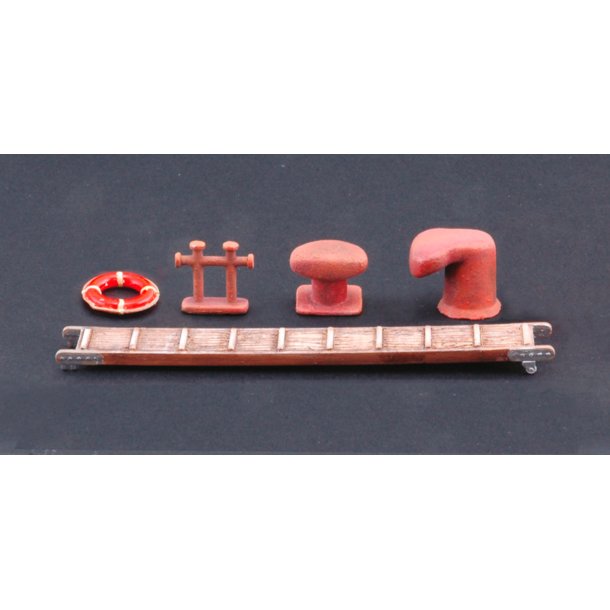 Italeri 1:35 M.A.S 563/568 m. bestning - Modelskib