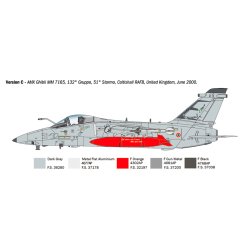 Italeri 1:72 AMX Ghibli - Modellflygplan