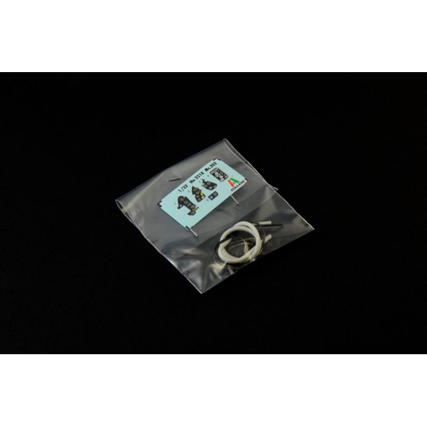 Italeri 1:32 Macchi MC.202 Folgore - Modelfly