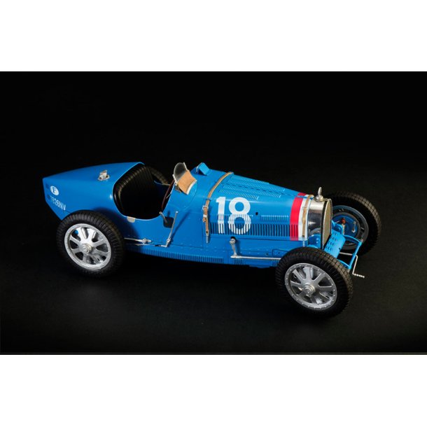 Italeri 1:12 Bugatti Type 35B - Modelbil