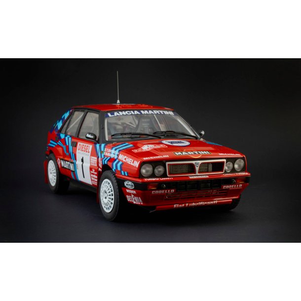 Italeri 1:12 Lancia Delta HF Integrale Sanremo 1989 - Modelbil