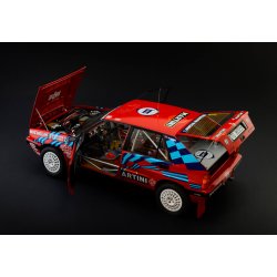 Italeri 1:12 Lancia Delta HF Integrale Sanremo 1989 - Modelbil