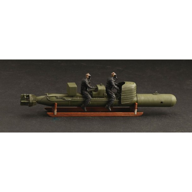 Italeri 1:35 S.L.C Maiale m. bestning - Modelskib