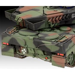 Revell Leopard 2 A6M+ 1:35 modell tank