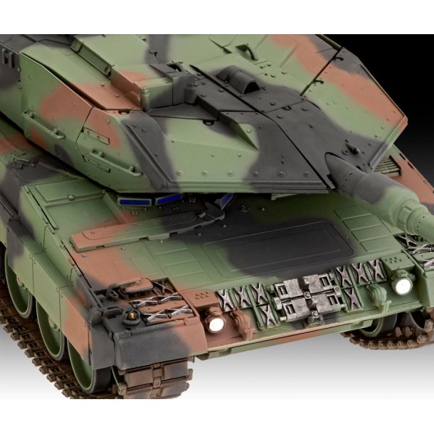 Revell Leopard 2 A6M+ 1:35 modell tank