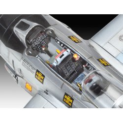 Revell US Air Force 75th Anniversary modelfly - Med lim og maling