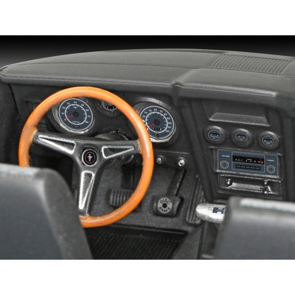 Revell 71 Mustang Boss 351 modelbil - Med lim og maling