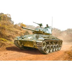 Italeri 1:35 M24 Chaffe Korean War - Modelkampvogn