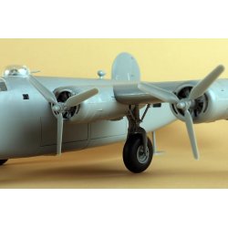 Hobby Boss US B-24J Liberator - 1:48