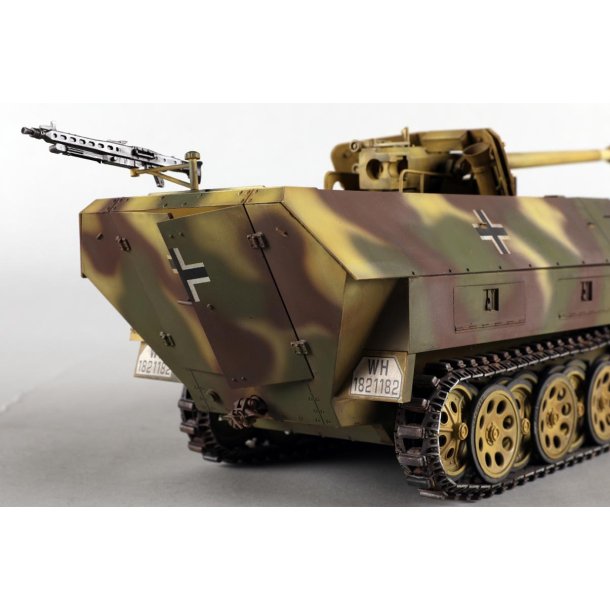 Trumpeter German Sd.Kfz 251/22D halvsp�r - 1:16