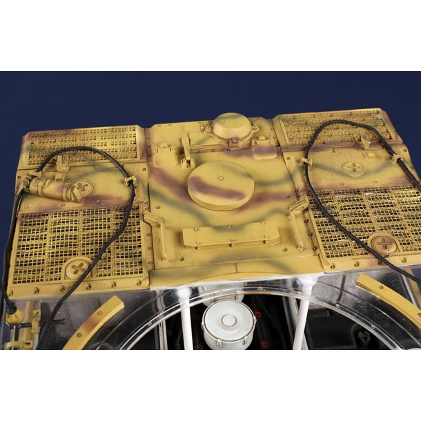 Trumpeter German Tiger 1 sen produktion - 1:16