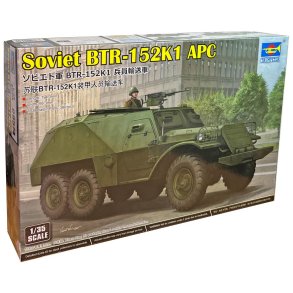 Trumpeter sovjetiska BTR-152K1 APC - 1:35