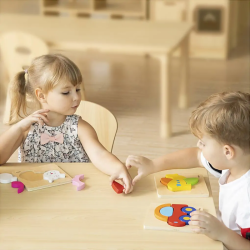 Viga Tr Puslespilsst med Opbevaringsreol