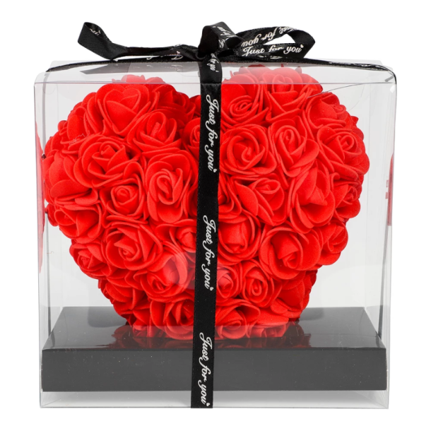 Hjerte af kunstige roser � Romantisk rosenhjerte i gave�ske