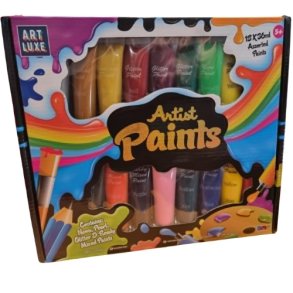 Art Luxe artist paints st