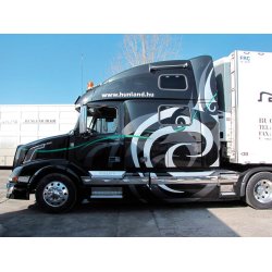 Italeri Volvo VN 780 Show Truck - 1:24