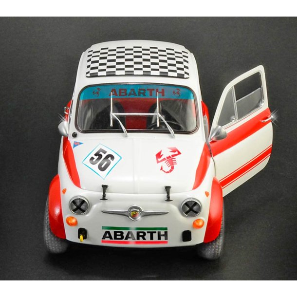 Italeri Fiat Abarth 695ss / Assetto Corsa