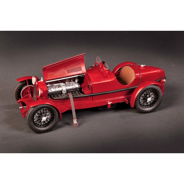 Italeri Alfa Romeo 8C 2300 Roadster - 1:12