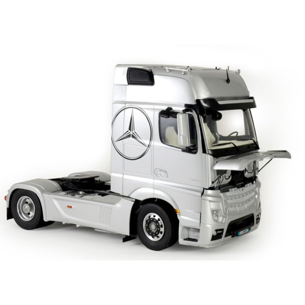Italeri Mercedes Actros MP4 lastbil - 1:24