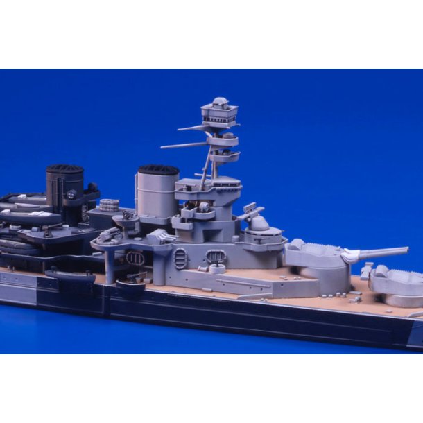 Tamiya British battle cruiser "Repulse" - Modelskib