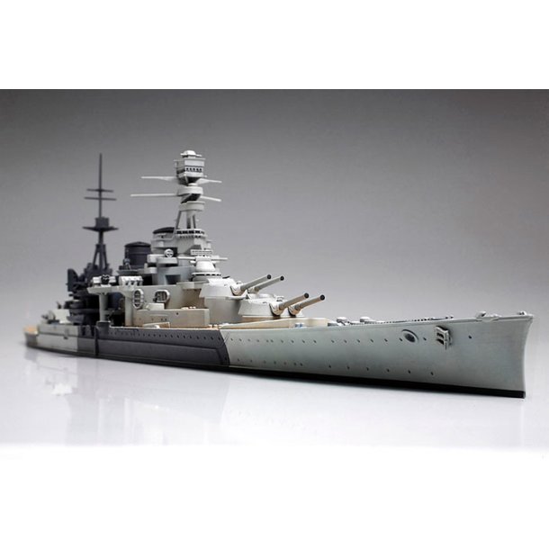 Tamiya British battle cruiser "Repulse" - Modelskib