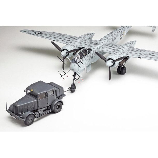 Tamiya German heavy tractor SS-100 - Modelbil