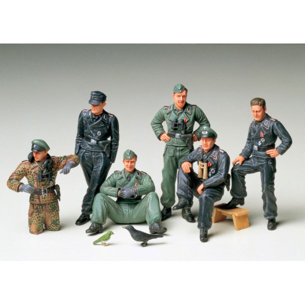 Tamiya German tank crew at rest st - Modelfigur