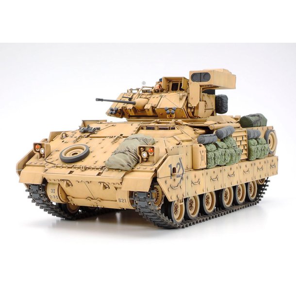 Tamiya M2A2 ODS infantry fighting vehicle modelkampvogn