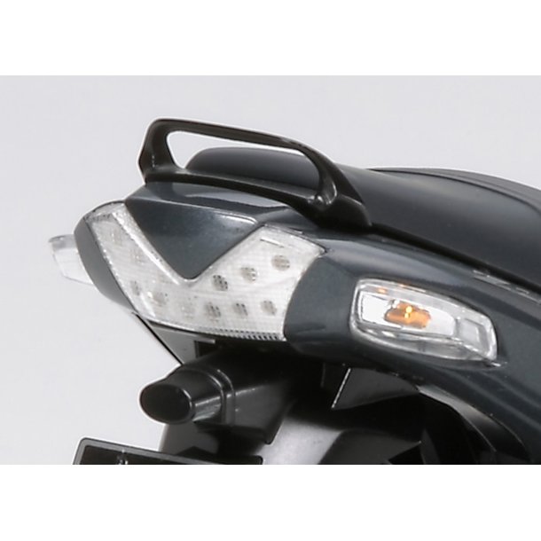 Tamiya Kawasaki ZZR1 1400 - Model motorcykel