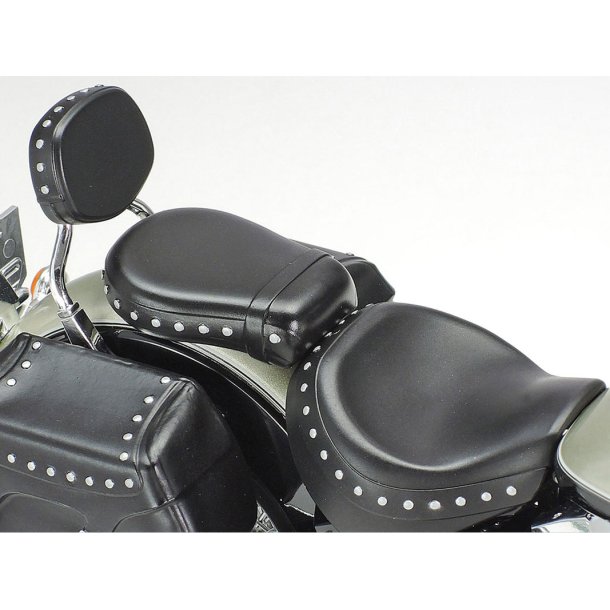 Tamiya Yamaha XV1600 Road Star Custom - Model motorcykel