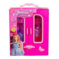 Judith med garderobeskab