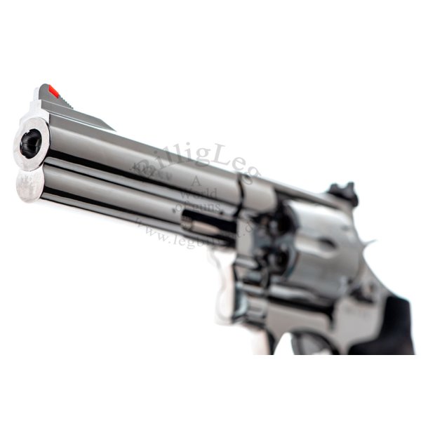 Smith &amp; Wesson model 629 classic 5" revolver