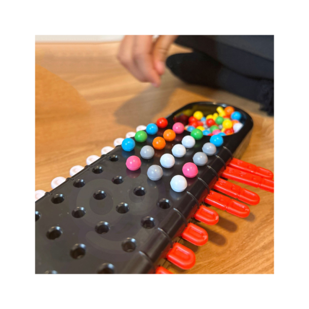 Code Breaking Puzzle Game - Strategisk Logikspil