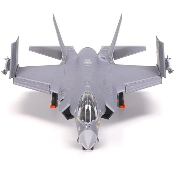 Tamiya 1/72 Lockheed Martin F-35C Lightning II - 1:72 Modelbil