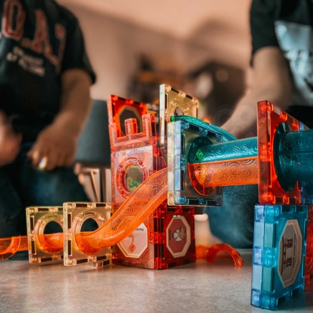 Magnetisk Kuglebane  49 dele med lys