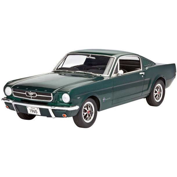 Revell Ford mustang fastback 65