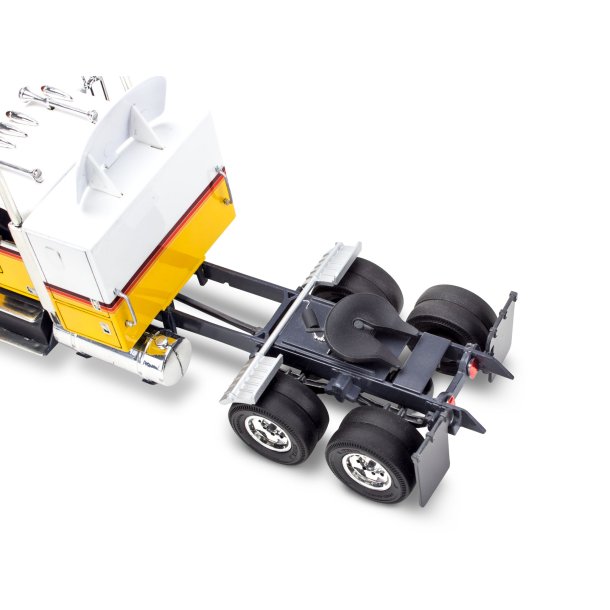 Revell Chevy Bison Semi Truck modellastbil