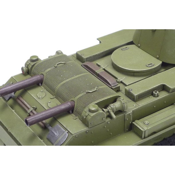 Tamiya Russian BT-7 model 1937 modelkampvogn