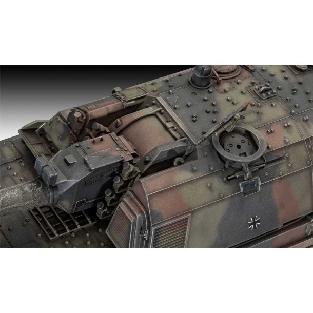 Revell Panzerhaubitze 2000 modell tank