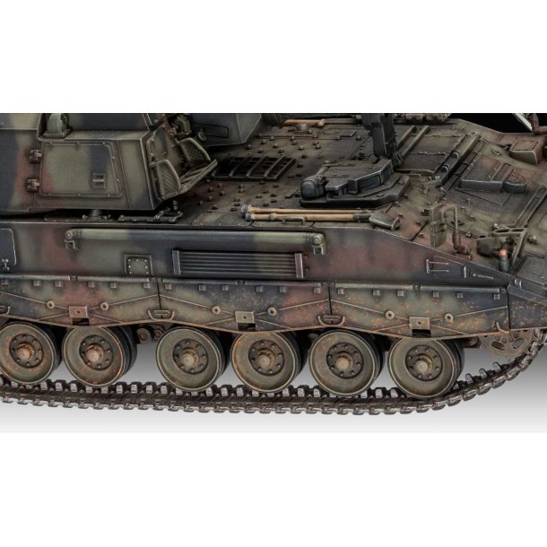 Revell Panzerhaubitze 2000 modell tank