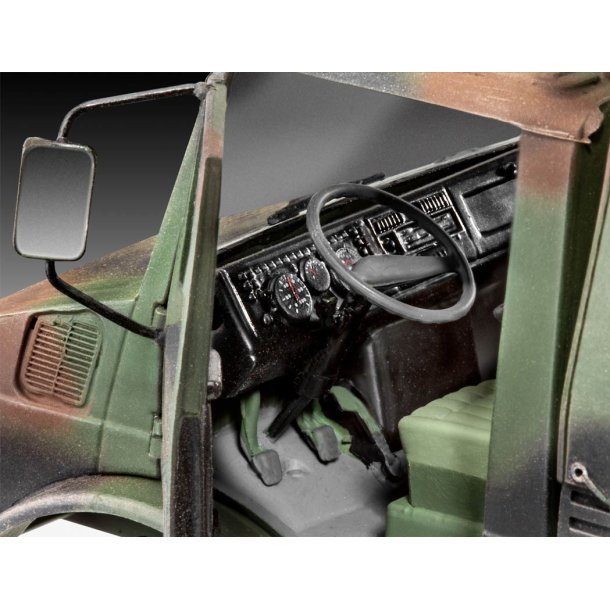 Revell Unimog 2T milgl.