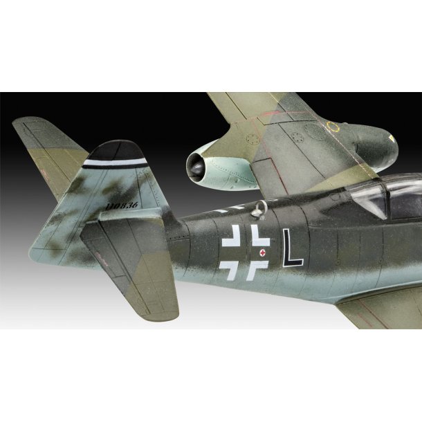 Revell Combat Set Messerschmitt Me262 &amp; P-51B Mustang modellflygplan