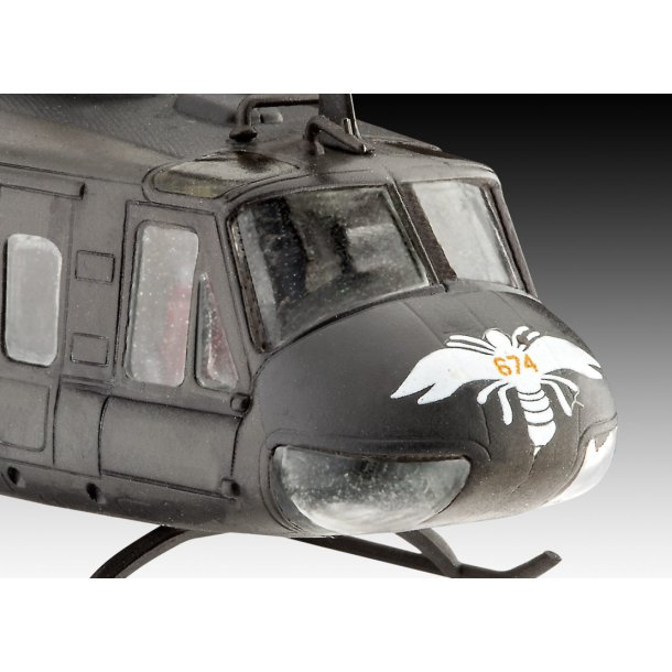 Revell Bell UH-1H Gunship modelhelikopter